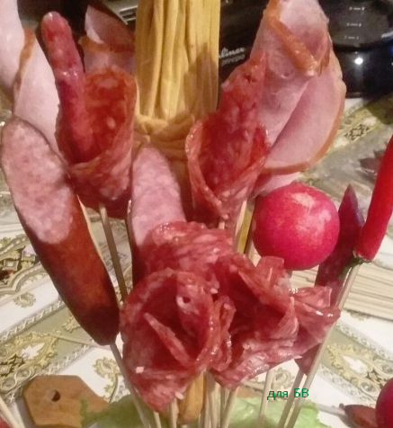 Как сделать букет из мяса своими руками?