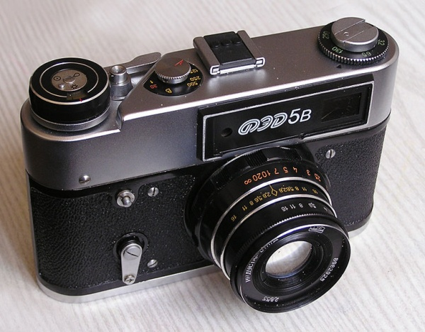 Плёночный фотоаппарат ФЭД-5в сколько стоит? Какие фотоаппараты ФЭД знаете?