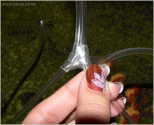 Как поэтапно своими руками из капельницы сделать Собаку на Новый год?