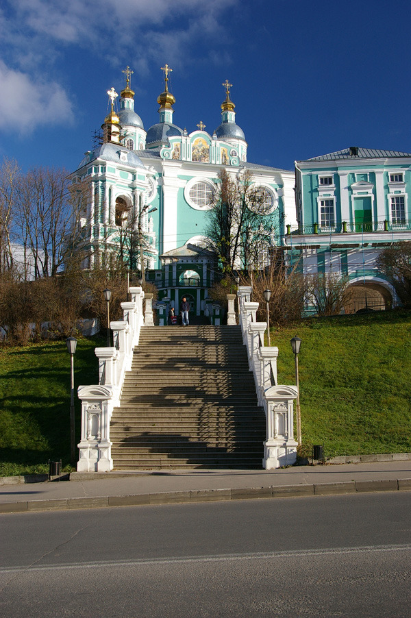 В Богоявленском храме на Соборной горе совершена ночная Божественная литургия 19